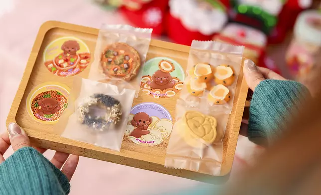 KOL Christy Lai (黎紀君) 寵物食品品牌 Power Ruff 花生醬狗狗造型曲奇