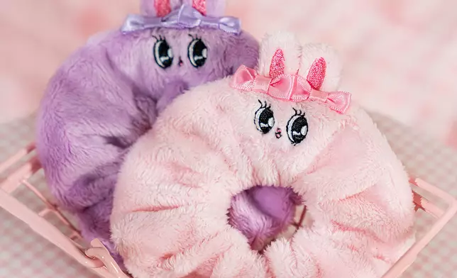 心動禮遇：艾絲樂小兔毛絨髮圈