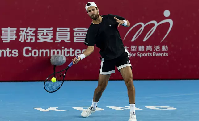 四號種子卡真洛夫(Karen Khachanov)亦在16強賽事中以 7-6(2)、7-6(4)的比分不敵爆冷晉級的美國球手莫米高(Michael Mmoh)