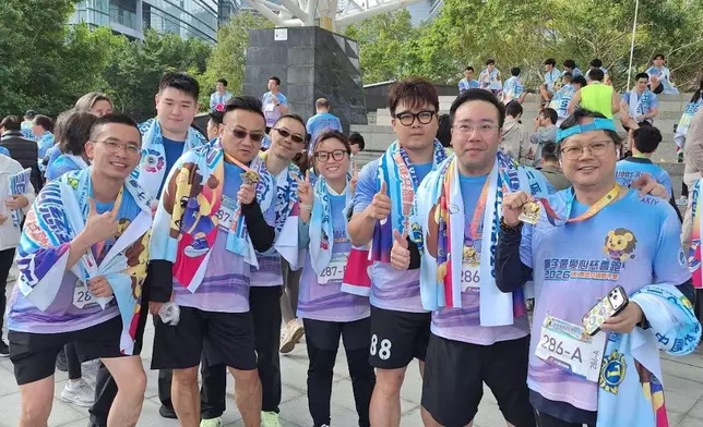 五豐行召集各部員工齊挑戰慈善跑活動