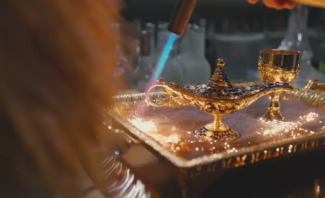 估唔到雞尾酒都可以咁多花臣，搞到啲姐姐們如癡如醉。