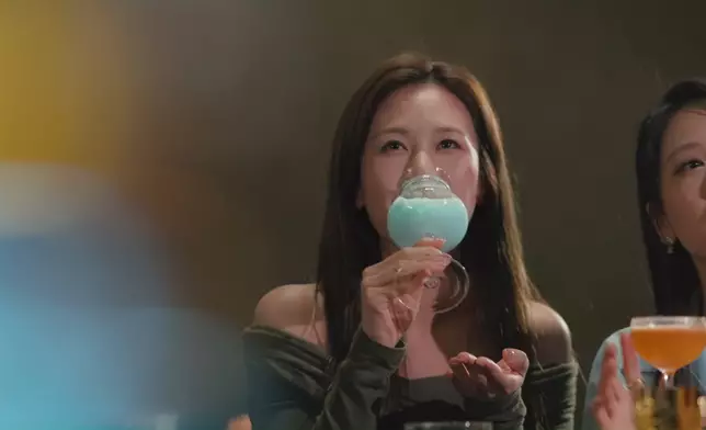 估唔到雞尾酒都可以咁多花臣，搞到啲姐姐們如癡如醉。