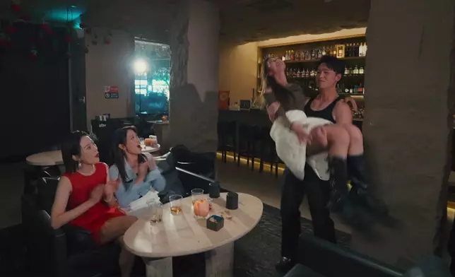 呢個「動態公主抱」係正嘅。