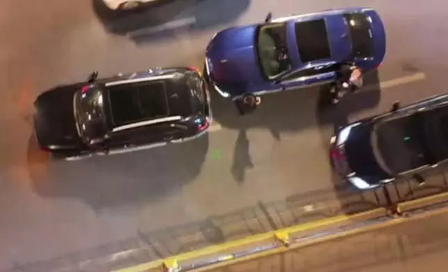 兩輛私家車發生碰撞導致擁堵，交警出動無人機指揮撤離助道路迅速疏通。網上圖片