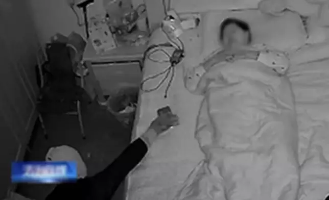 女屋主凌晨遇賊人潛入睡房行竊冷靜裝睡保命。影片截圖