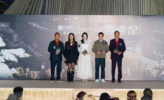 一眾台前幕後出席支持。