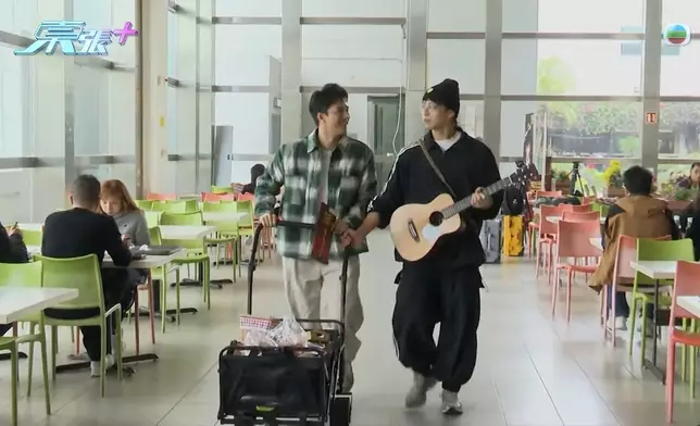 吳業坤庭坤齊心拉票。