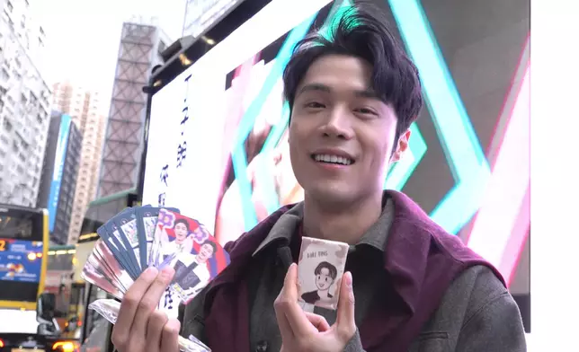 落區拉票嘅仲有丁子朗、戴祖儀同黃宗澤，黃宗澤嘅拉票現場好熱鬧呀。