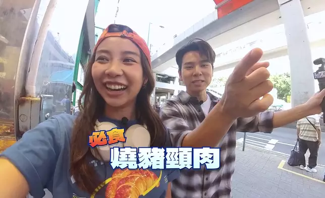 Honey、行仔化身「外賣自取實測專員」。