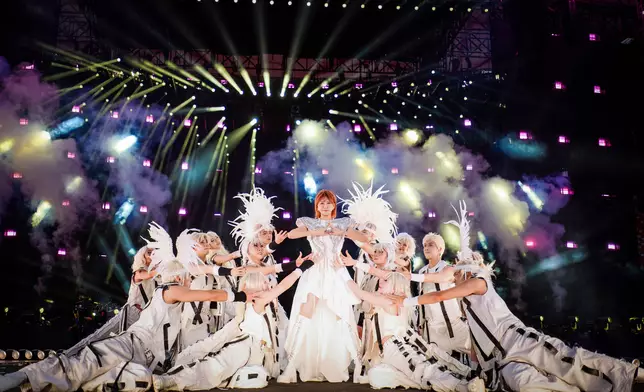 登上香港第一大場館。