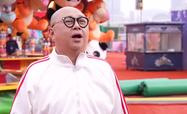 Bob忍不住笑指：「完全睇得出GM平時好大壓力。」