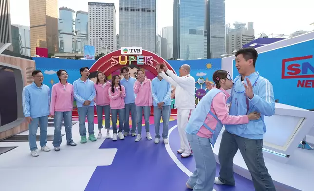 GM即刻露出幸福笑容。