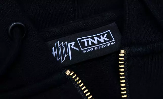 西川貴教親自設計官方周邊