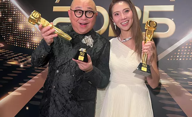 巴士的報記者攝