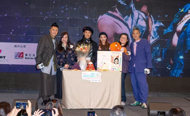 為壽星仔阿智慶生。