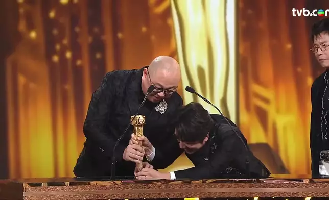 《萬千星輝頒獎典禮2025》「三大圖文王」第三名林盛斌「扑爛獎爆笑一刻」。