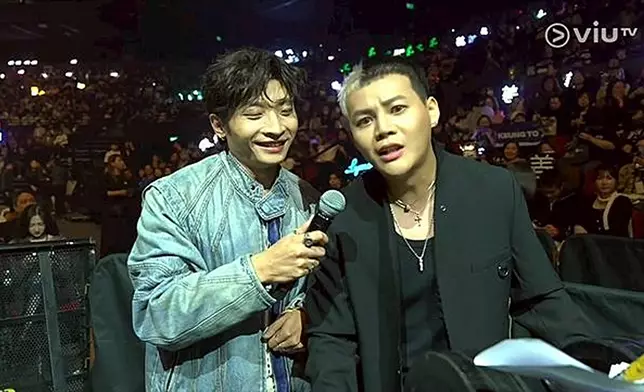 ERROR成員阿Dee（何啟華）及保錡（吳保錡）當晚負責訪問評判