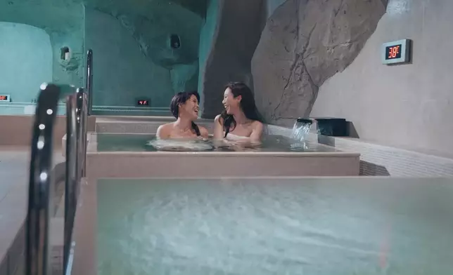 齋睇相，都感受到佢哋好Enjoy。