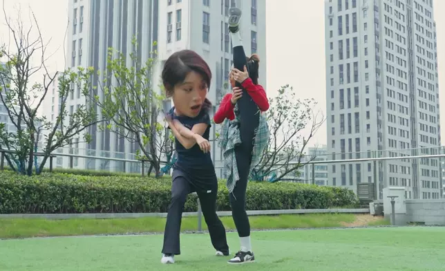 劉曉昆呢吓「大腳趷起」嚇到林凱恩呆咗。