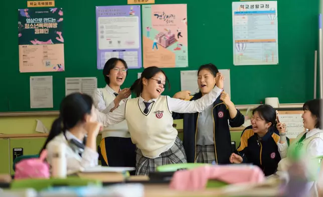 主仁（徐粹彬 飾）是眾人眼中的完美學生。安樂影片提供圖片