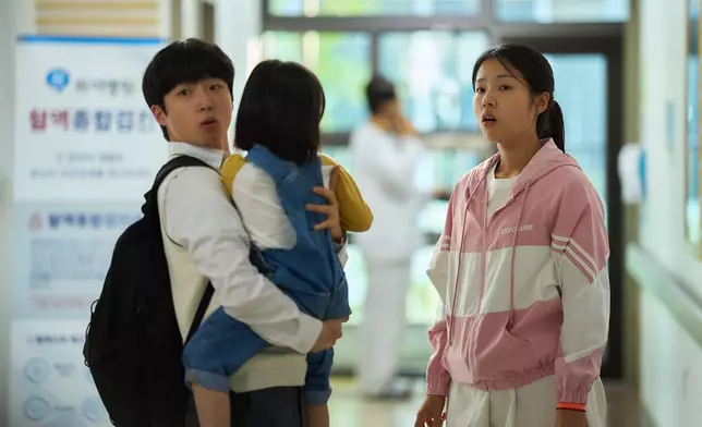 《若問世界誰無傷》上映以來震撼電影界人仕。安樂影片提供圖片