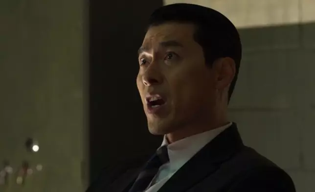 白冀兌霸氣守護軍中弟弟。Disney+提供圖片