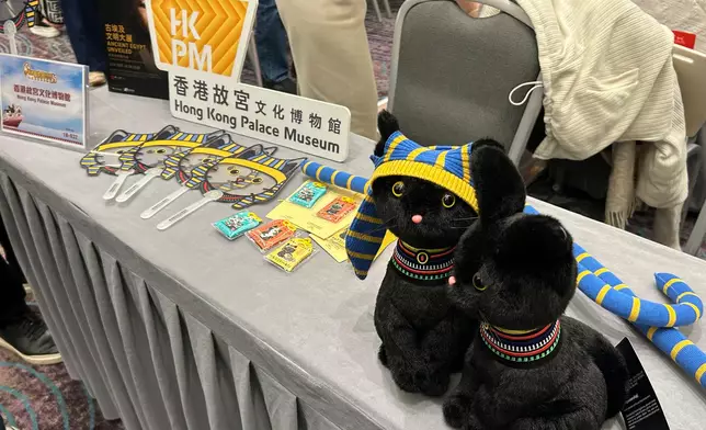今年寵物節首度與香港故宮文化博物館合作，將高達2.5米的「古埃及文明大展」法老貓巨型裝置帶到現場，並限量發售人氣法老貓主題產品。巴士的報記者攝