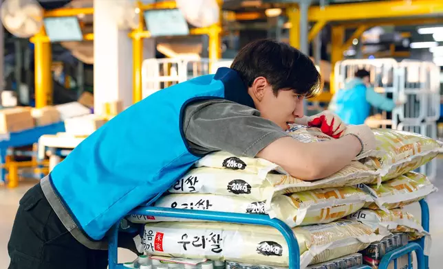 《現金英雄》劇情貼地，引起年輕一代觀眾共鳴。Netflix官方圖片