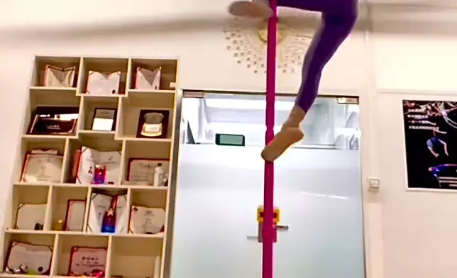 湯加文有練開鋼管舞，仲不時分享靚相。（圖片來源：湯加文IG）