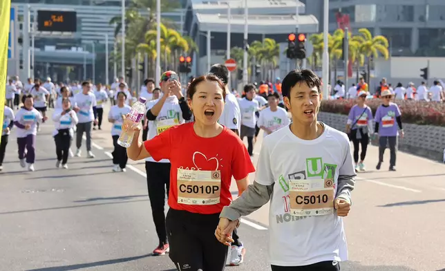 今年逾5,500名不同能力跑手及伴跑員參加東華三院「奔向共融」 — 香港賽馬會特殊馬拉松2026，身體力行宣揚傷健共融。馬會圖片