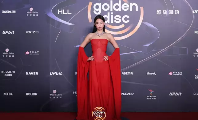 女王Jennie出場即成為全場焦點。GMA官方圖片