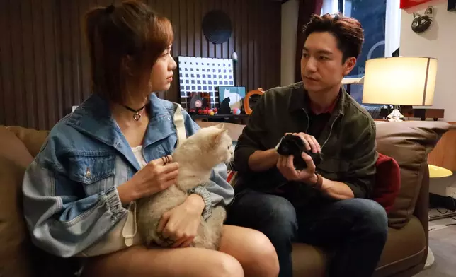 佢同吳偉豪嘅情緣除咗有寵物元素。