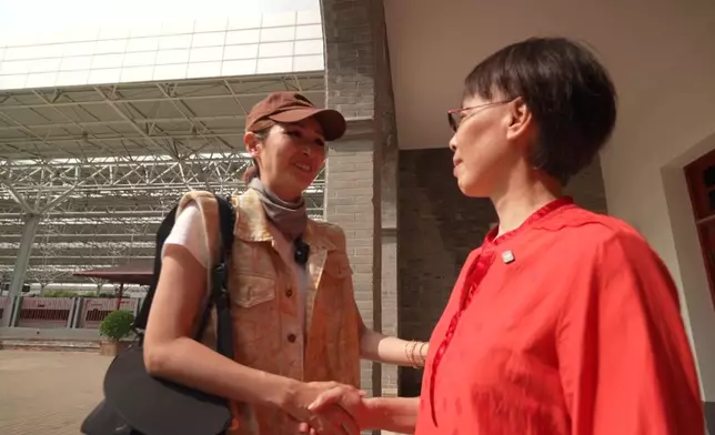 Janis亦拜訪詹天佑曾孫女詹欣。