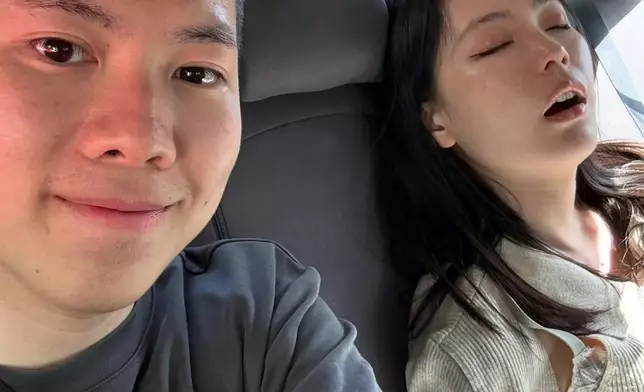 林婷婷意外露出內衣而險些走光。