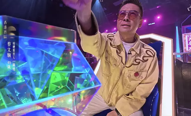 張佳添聽到都即刻撳燈。