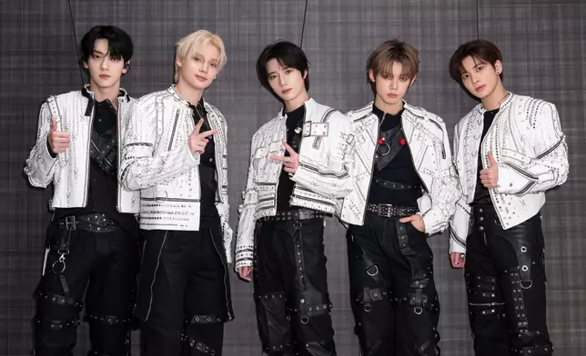 TXT感謝香港粉絲的熱情支持。TXT官方圖片