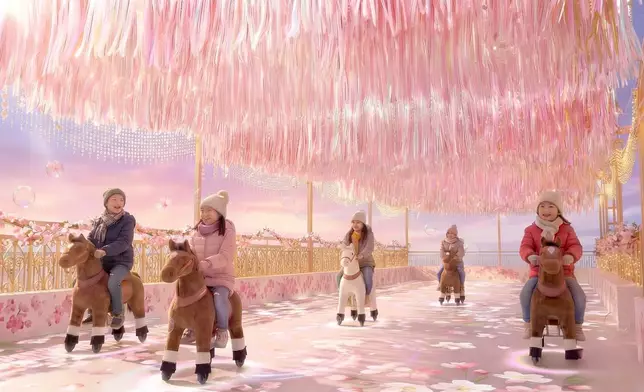 童趣騎馬仔互動區