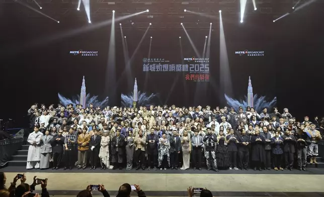 剛剛圓滿落幕的《新城勁爆頒獎禮2025》，各獎項已經「塵埃落定」，得獎歌手亦拿到屬於自己的成績表。不過近日圈中傳出，新一年的《勁爆頒獎禮2026》將會有大地震！