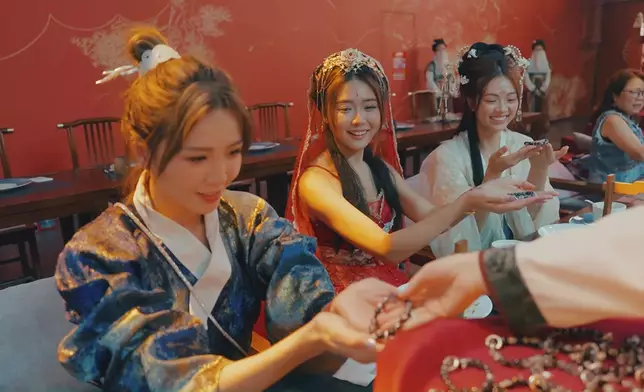 估唔到食餐飯都可以咁有玩味。