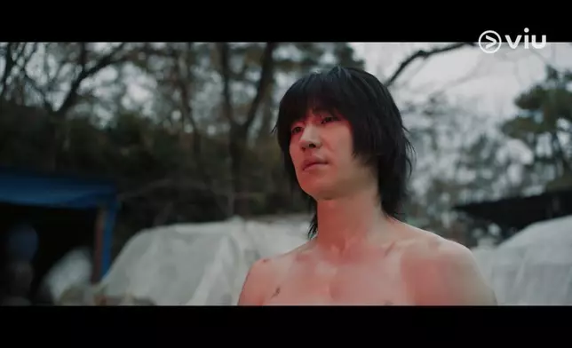 金道奇（李帝勳 飾）疑似大難不死。Viu提供圖片