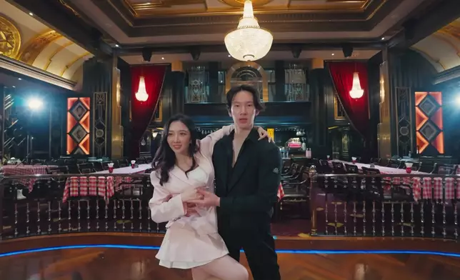 何依婷都有學。