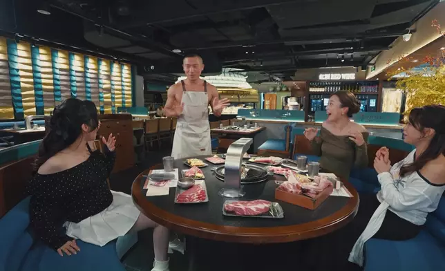 呢位「真空圍裙男」好似綜藝感唔錯。