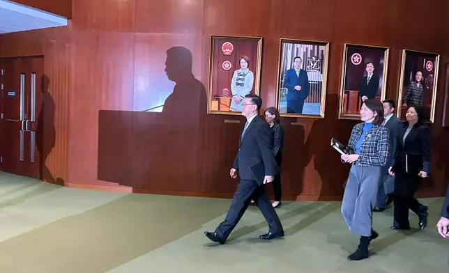 新一屆立法會召開首次會議，行政長官李家超在大會中發言。巴士的報記者攝