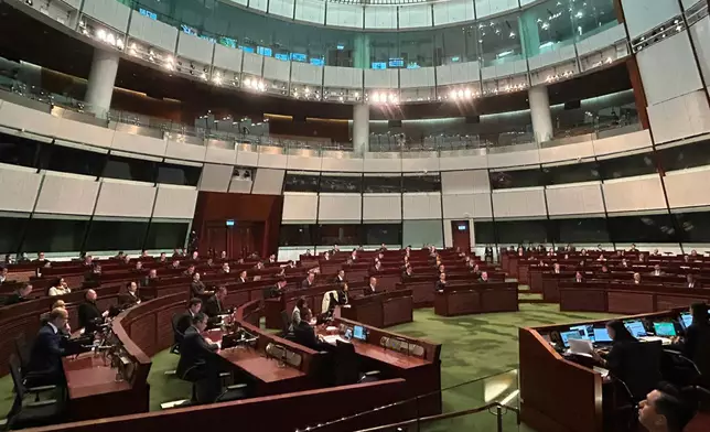 新一屆立法會召開首次會議，行政長官李家超在大會中發言。巴士的報記者攝