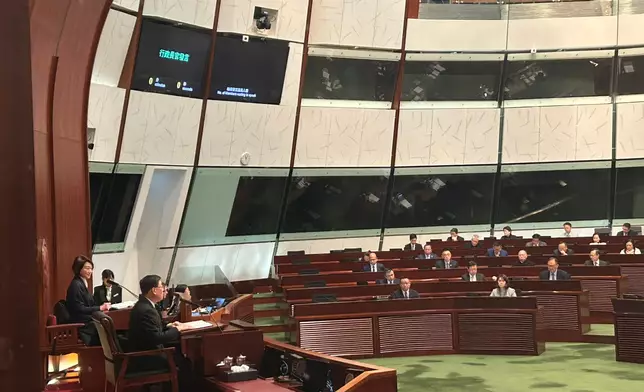 新一屆立法會召開首次會議，行政長官李家超在大會中發言。巴士的報記者攝