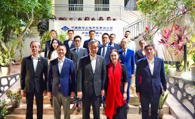 全國政協副主席、共享基金會主席梁振英於2026年1月13日至15日率團訪問盧旺達