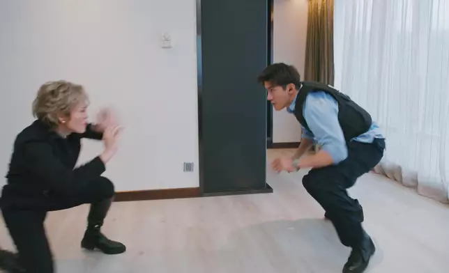 同場仲有李治廷同何慈茵肉搏戰Round 2。