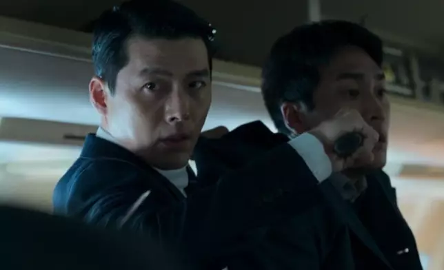 玄彬在第一集幾乎全日文的演出。Disney+提供圖片