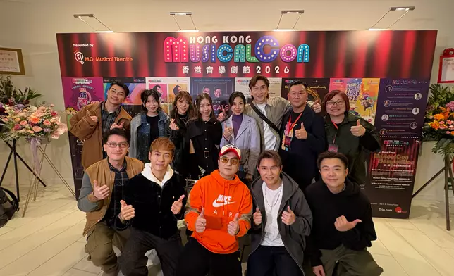 首場吸引不少圈中人撐場支持。