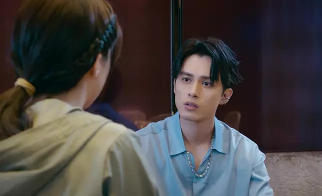 何廣沛陳曉華主演單元「假面人不認妻」反轉位勁多，對白亦寫得相當好。